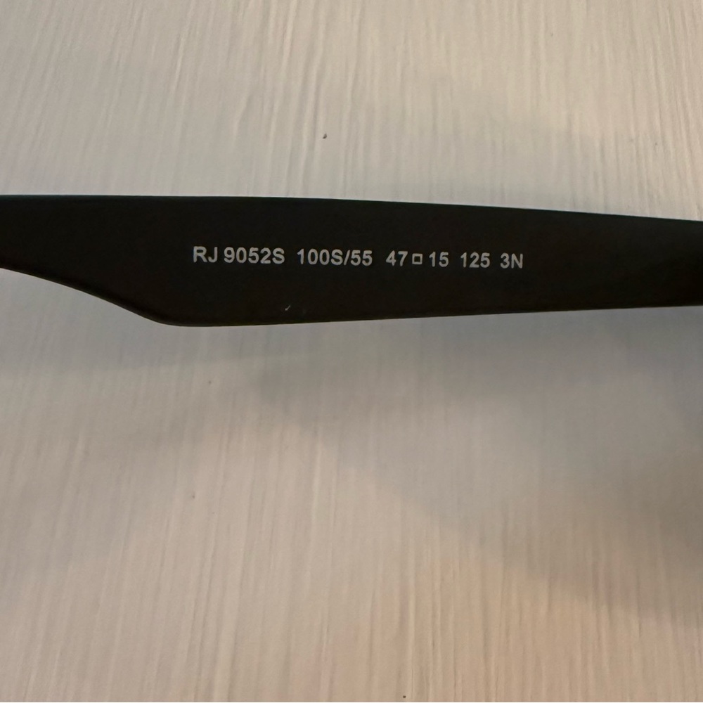 Ray-Ban Junior Wayfarer Black Frame Sunglasses - Picture 5 of 7